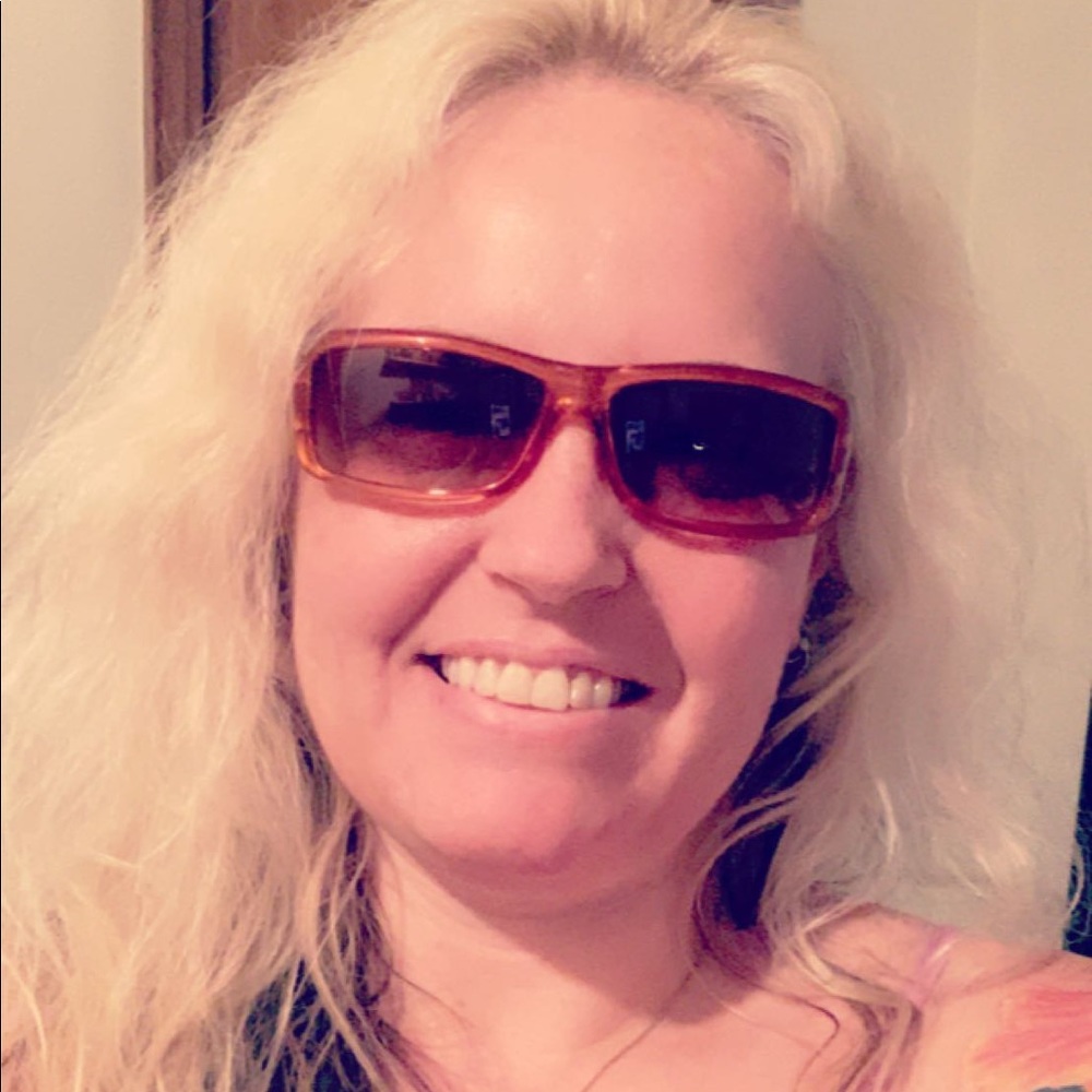 Brand new Gucci sunglasses! - Picture 12 of 12